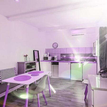 Gite Du Stade Le Studio Cour Parking Et Piscine Partagee Марсель Екстер'єр фото